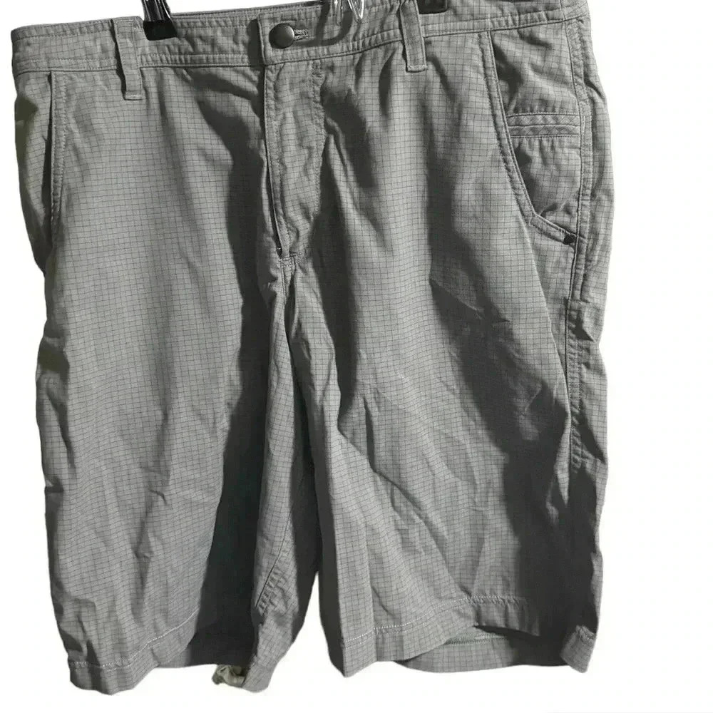 Lululemon Men's Athletic Short 34 Gray Black Grid Shorts Chino 10 Inch Inseam